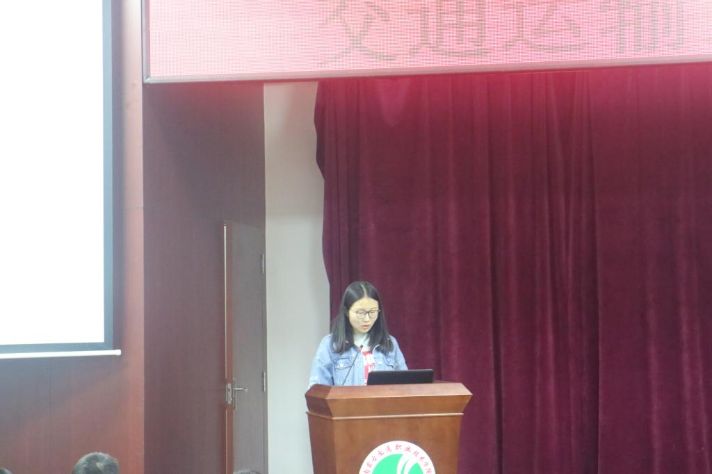 学生代表王泽